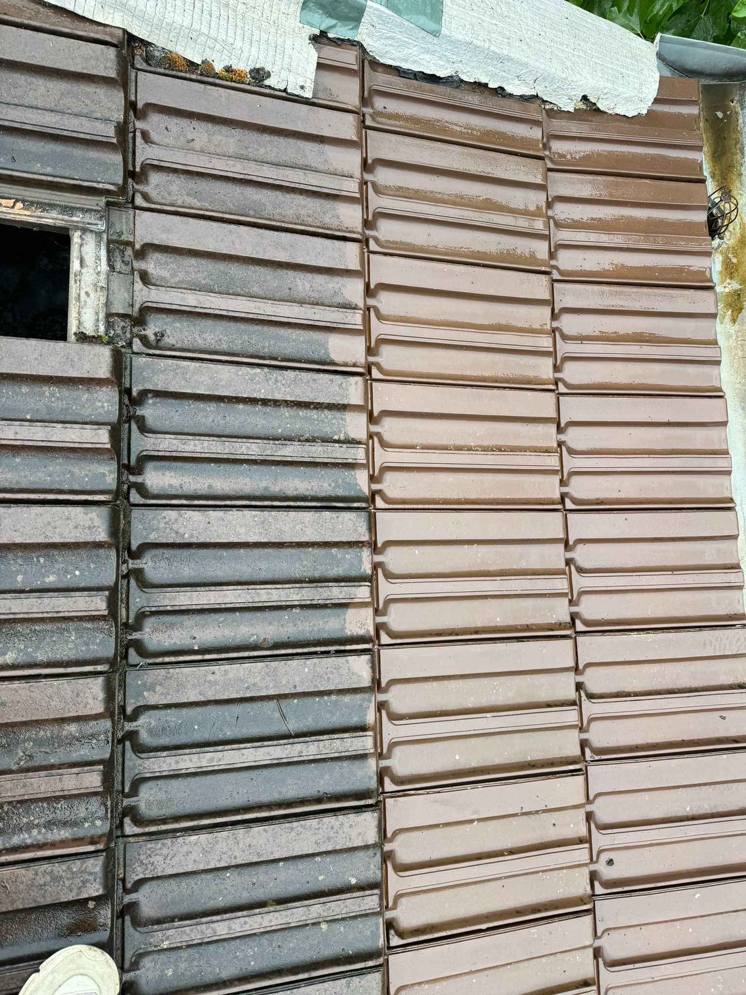 Avant après lavage de toiture Bolboceanu Toiture